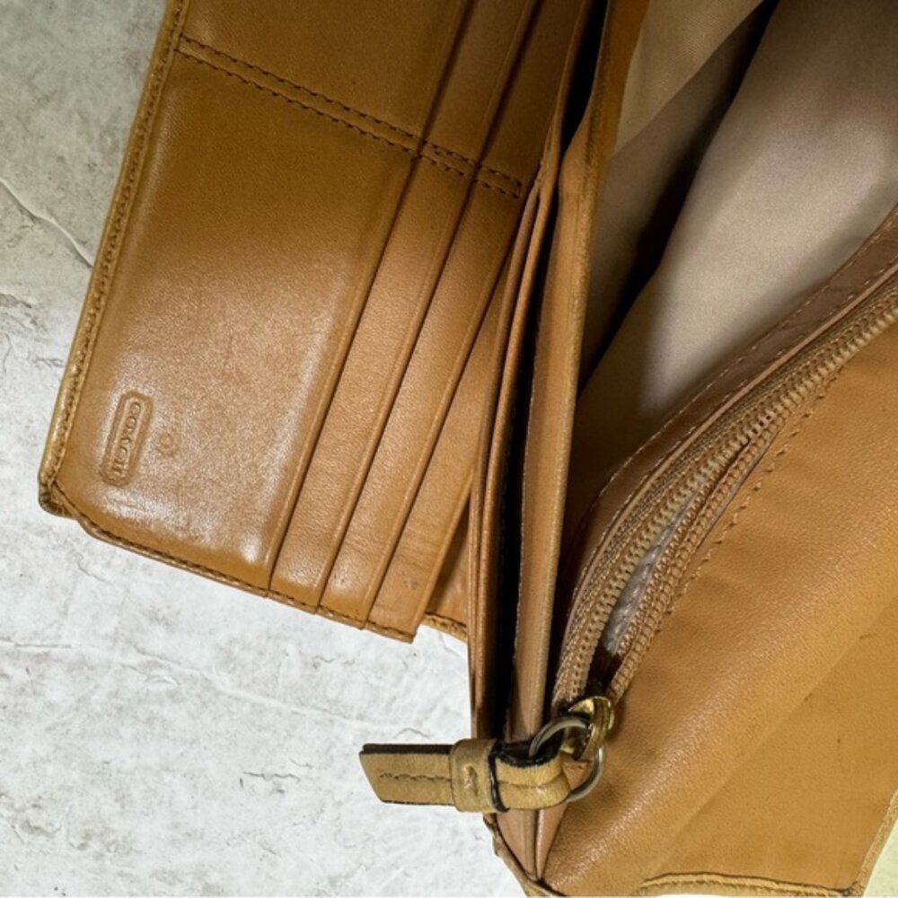 Coach Vintage Soho Leather Wallet Topstitch Neutral Buckle Logo Clutch Organizer - Picture 9 of 16